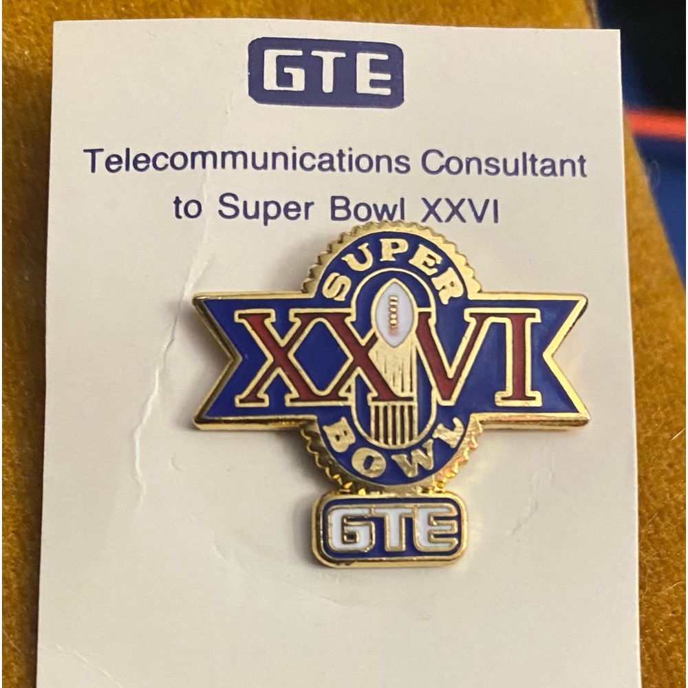 Super Bowl XXVI pin